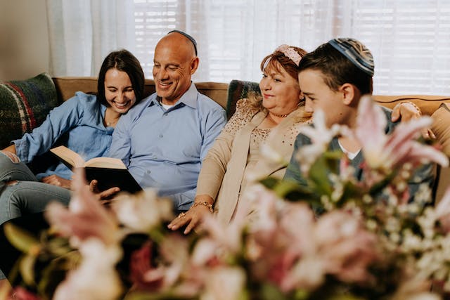 Jewish family reading